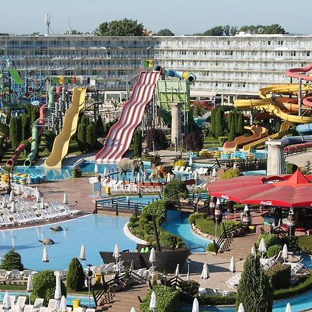 Aqua Nevis Hotel & Aqua Park Slantchev Briag Extérieur photo