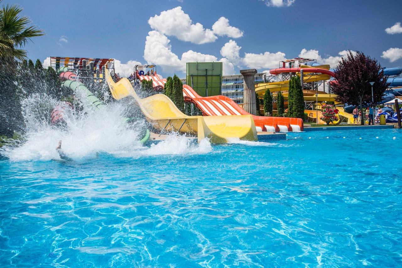 Aqua Nevis Hotel & Aqua Park Slantchev Briag Extérieur photo