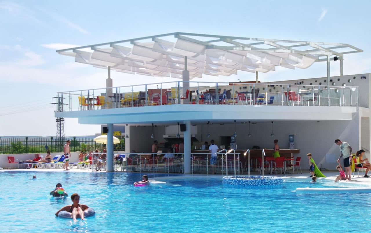 Aqua Nevis Hotel & Aqua Park Slantchev Briag Extérieur photo