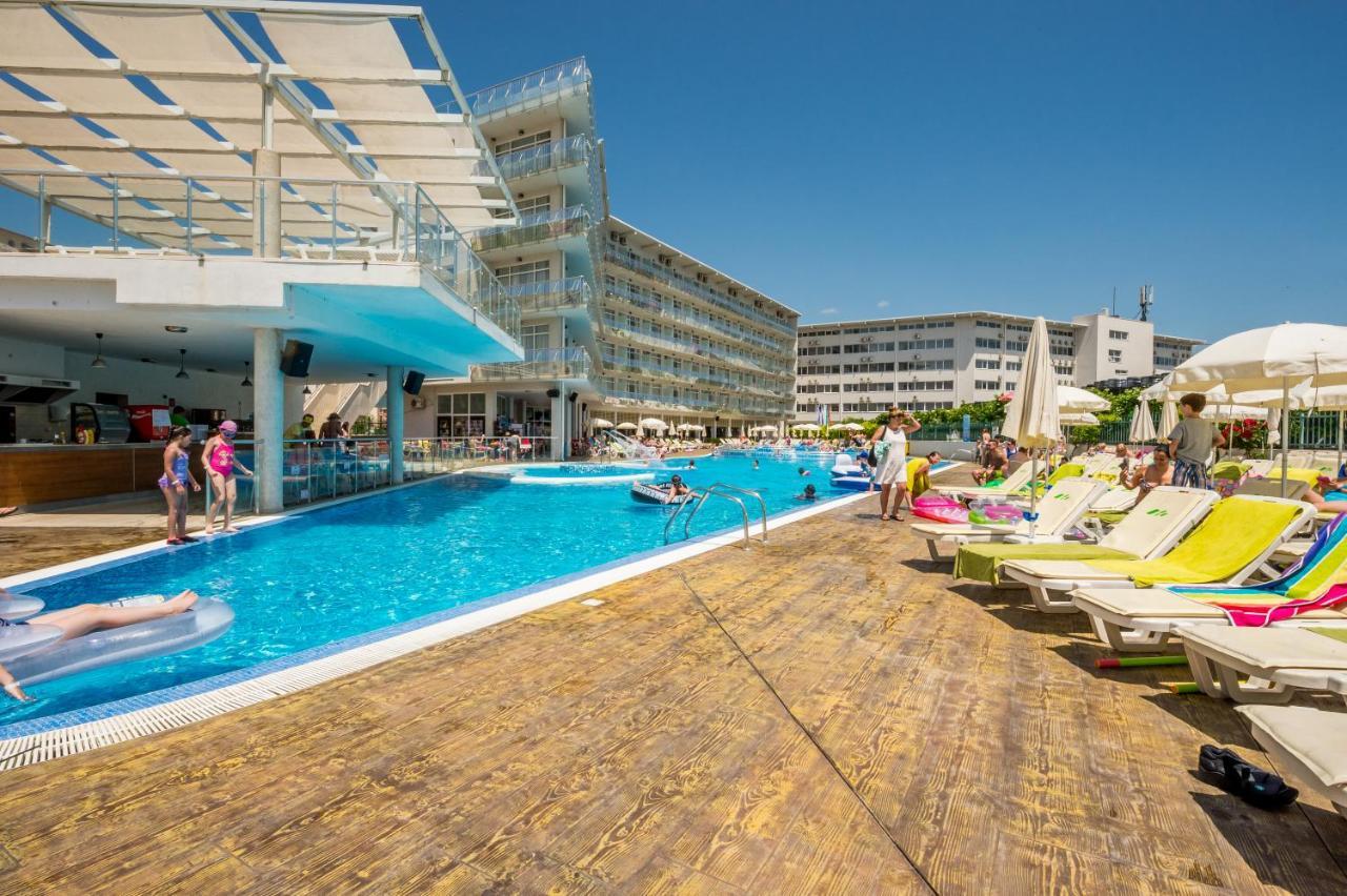 Aqua Nevis Hotel & Aqua Park Slantchev Briag Extérieur photo